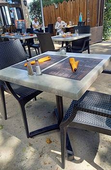 Le restaurant - La Maison Penchée - Tarascon - manger a TARASCON